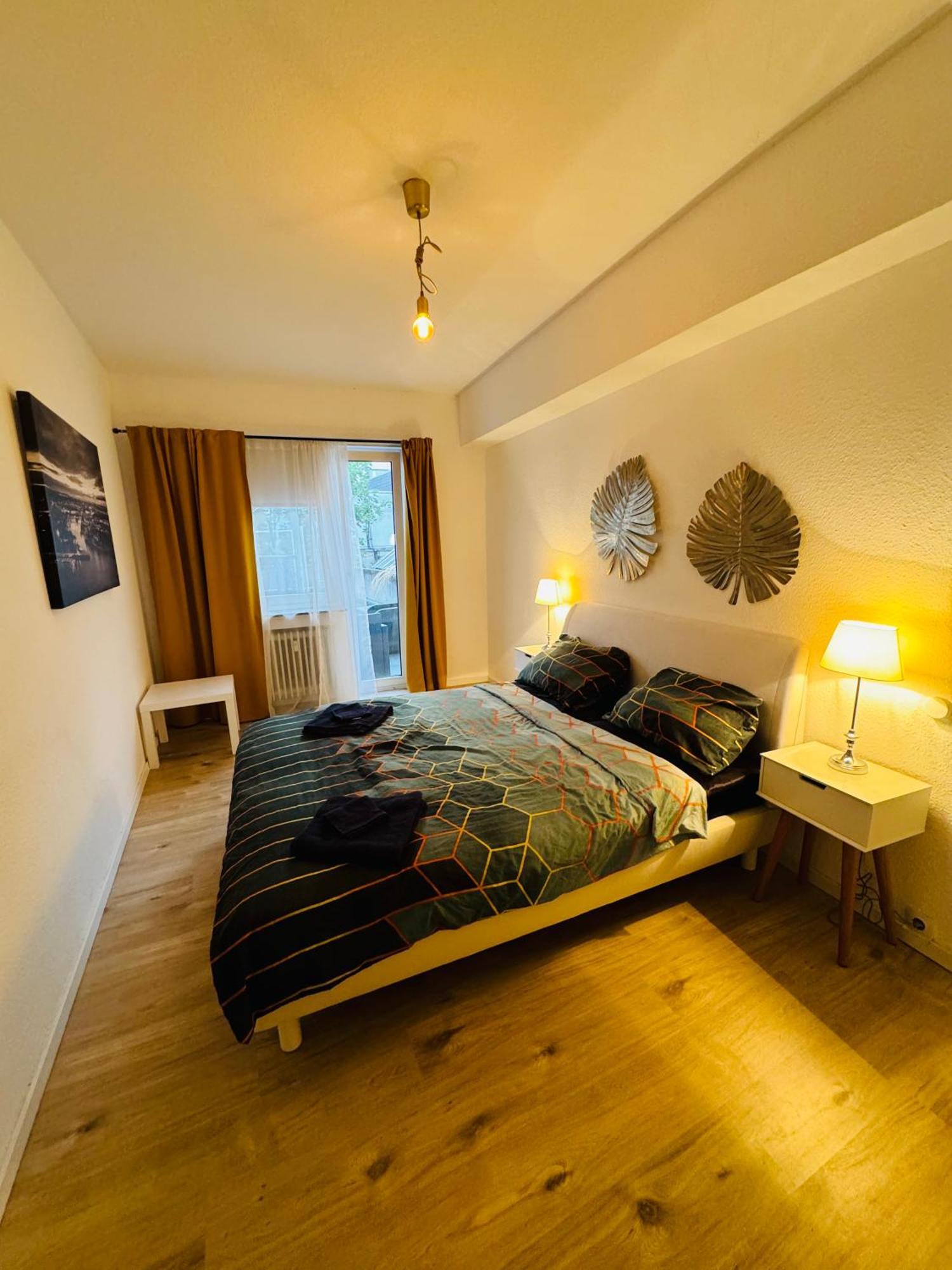 Zentrale Mit Balkon *